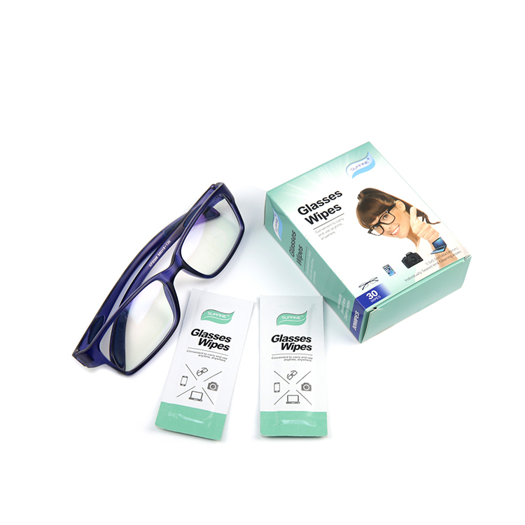 Lingettes pré-humidifiées pour lentilles de lunettes pré-humidifiées jetables à emballage unique